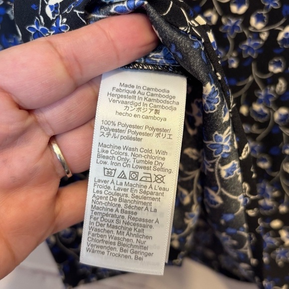 J .Crew Blue Floral Chiffon High Neck Blouse NWT Size Medium - Picture 8 of 8